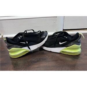 Nike boys size 3 Black Air Max 270 with Yellow-Green Air Heel